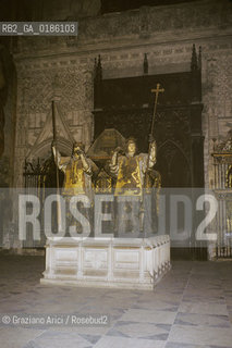 ( SPAGNA  ) ANDALUSIA  SIVIGLIA  : LA CATTEDRALE TOMBA DI CRISTOFORO COLOMBO   © 1980 Graziano Arici/Rosebud2 / GEO