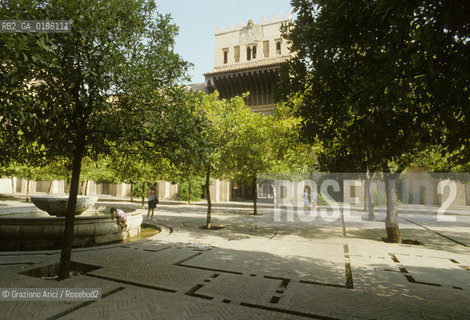 ( SPAGNA  ) ANDALUSIA  SIVIGLIA  : LA CATTEDRALE PATIO DE LOS  NARANJOS ( ARANCI )   © 1980 Graziano Arici/Rosebud2 / GEO