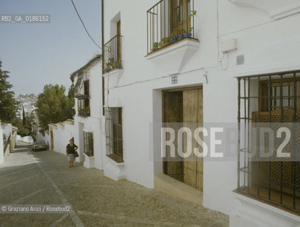 ( SPAGNA  ) ANDALUSIA  RONDA  : UNA STRADA   © 1980 Graziano Arici/Rosebud2 / GEO
