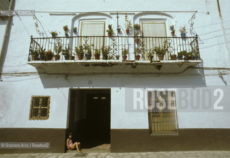 ( SPAGNA  ) ANDALUSIA  RONDA  : STRADA   © 1980 Graziano Arici/Rosebud2 / GEO .