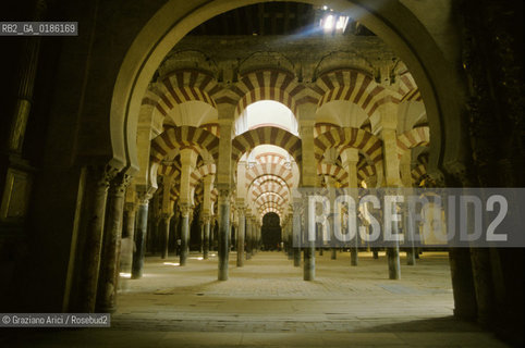 ( SPAGNA  ) ANDALUSIA  CORDOVA ( CORDOBA )  : MOSCHEA CATTEDRALE   © 1980 Graziano Arici/Rosebud2 / GEO ARCHITETTURA ARABO ANDALUSA