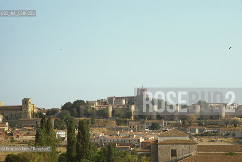 ( SPAGNA  ) CASTIGLIA AVILA : LE MURA © 1980 Graziano Arici/Rosebud2 / GEO