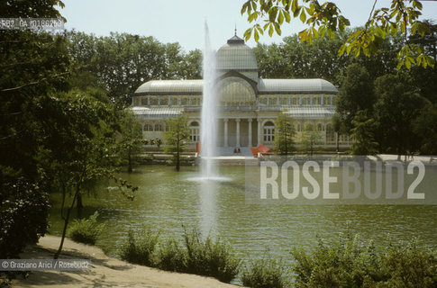 ( SPAGNA  ) CASTIGLIA MADRID : PARCO DEL RETIRO E PALAZZO DI CRISTALLO  © 1980 Graziano Arici/Rosebud2 / GEO