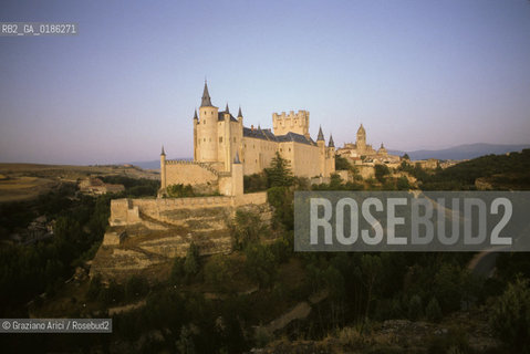 ( SPAGNA  ) CASTIGLIA SEGOVIA  : LALCAZAR E  PANORAMA DELLA CITTA  © 1980 Graziano Arici/Rosebud2 / GEO