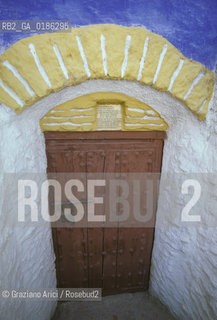 ( SPAGNA  ) MANCIA IL PAESE DI ARGAMASILLA DE ALBA IL VILLAGGIO DOVE CERVANTES FU IMPRIGIONATO, INIZIO A SCRIVERE IL LIBRO  E DOVE VISSE E MORI DON CHISCIOTTE © 1980 Graziano Arici/Rosebud2 / GEO LA CELLA DI CERVANTES LETTERATURA