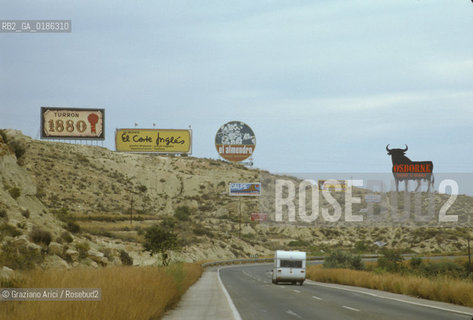 ( SPAGNA  ) CASTIGLIA PAESAGGIO © 1980 Graziano Arici/Rosebud2 / GEO INSEGNA TORO