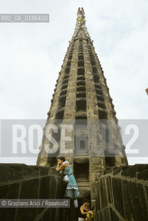 ( SPAGNA  ) CATALOGNA BARCELLONA : LA CATTEDRALE DE LA SAGRADA FAMILIA DI ANTONIO GAUDI   © 1990 Graziano Arici/Rosebud2 / GEO ARCHITETTURA MODERNA