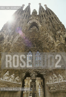 ( SPAGNA  ) CATALOGNA BARCELLONA : LA CATTEDRALE DE LA SAGRADA FAMILIA DI ANTONIO GAUDI   © 1990 Graziano Arici/Rosebud2 / GEO ARCHITETTURA MODERNA
