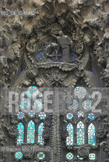 ( SPAGNA  ) CATALOGNA BARCELLONA : LA CATTEDRALE DE LA SAGRADA FAMILIA DI ANTONIO GAUDI   © 1990 Graziano Arici/Rosebud2 / GEO ARCHITETTURA MODERNA