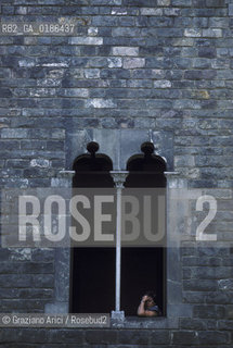 ( SPAGNA  ) CATALOGNA BARCELLONA : BARRIO GOTICO FINESTRA   © 1990 Graziano Arici/Rosebud2 / GEO