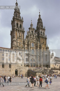 ( SPAGNA  ) GALIZIA SANTIAGO DE COMPOSTELA : LA CATTEDRALE E PLAZA DE ESPAGNA   © 2000 Graziano Arici/Rosebud2 / GEO ARCHITETTURA ROMANICA PELLEGRINAGGIO