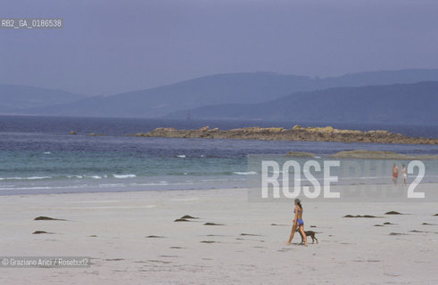 ( SPAGNA  ) GALIZIA : UNA SPIAGGIA  © 2000 Graziano Arici/Rosebud2 / GEO
