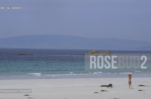 ( SPAGNA  ) GALIZIA : UNA SPIAGGIA  © 2000 Graziano Arici/Rosebud2 / GEO