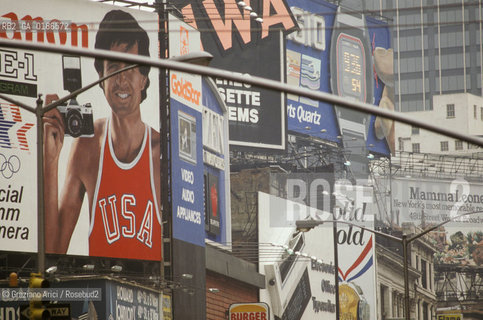 ( STATI UNITI DAMERICA - USA  ) NEW YORK CITY : BROADWAY  - © 1986 Graziano Arici/Rosebud2 / GEO / INSEGNA