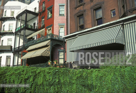 ( STATI UNITI DAMERICA - USA  ) NEW YORK CITY : CASE DI BROOKLYN  - © 1986 Graziano Arici/Rosebud2 / GEO