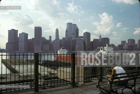 ( STATI UNITI DAMERICA - USA  ) NEW YORK CITY : SKYLINE DA BROOKLYN  - © 1986 Graziano Arici/Rosebud2 / GEO