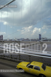 ( STATI UNITI DAMERICA - USA  ) NEW YORK CITY : IL PONTE DI BROOKLYN  - © 1986 Graziano Arici/Rosebud2 / GEO /