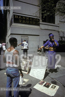 ( STATI UNITI DAMERICA - USA  ) NEW YORK CITY : WALL STREET  - © 1986 Graziano Arici/Rosebud2 / GEO / QUARTIERE DEGLI AFFARI