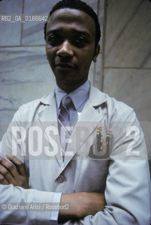 ( STATI UNITI DAMERICA - USA  ) NEW YORK CITY : WALL STREET - OPERATORE DI BORSA  © 1986 Graziano Arici/Rosebud2 / GEO / QUARTIERE DEGLI AFFARI