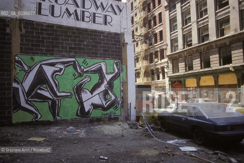 ( STATI UNITI DAMERICA - USA  ) NEW YORK CITY :  GRAFFITI A SOHO  - © 1986 Graziano Arici/Rosebud2 / GEO