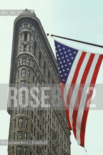 ( STATI UNITI DAMERICA - USA  ) NEW YORK CITY :  GRATTACIELO FLATIRON BUILDING - © 1986 Graziano Arici/Rosebud2 / GEO / ARCHITETTURA MODERNA