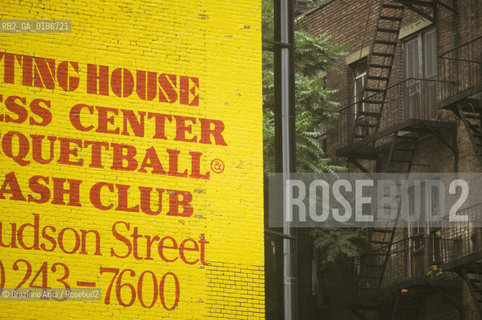 ( STATI UNITI DAMERICA - USA  ) NEW YORK CITY :  SOHO - © 1986 Graziano Arici/Rosebud2 / GEO / INSEGNA