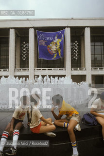 ( STATI UNITI DAMERICA - USA  ) NEW YORK CITY : IL LINCOLN CENTER  E LA N.Y CITY OPERA - © 1986 Graziano Arici/Rosebud2 / GEO / TEATRO