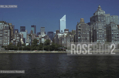 ( STATI UNITI DAMERICA - USA  ) NEW YORK CITY : MANHATTAN SKYLINE   - © 1986 Graziano Arici/Rosebud2 / GEO
