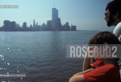 ( STATI UNITI DAMERICA - USA  ) NEW YORK CITY : MANHATTAN SKYLINE   - © 1986 Graziano Arici/Rosebud2 / GEO