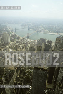 ( STATI UNITI DAMERICA - USA  ) NEW YORK CITY : LA CITTA VISTA DA UN GRATTACIELO   - © 1986 Graziano Arici/Rosebud2 / GEO