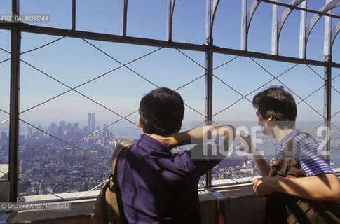 ( STATI UNITI DAMERICA - USA  ) NEW YORK CITY : LA CITTA VISTA DA UN GRATTACIELO   - © 1986 Graziano Arici/Rosebud2 / GEO