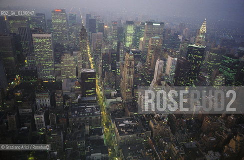 ( STATI UNITI DAMERICA - USA  ) NEW YORK CITY : LA CITTA VISTA DA UN GRATTACIELO   - © 1986 Graziano Arici/Rosebud2 / GEO