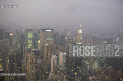 ( STATI UNITI DAMERICA - USA  ) NEW YORK CITY : LA CITTA VISTA DA UN GRATTACIELO   - © 1986 Graziano Arici/Rosebud2 / GEO