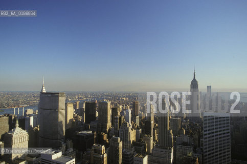( STATI UNITI DAMERICA - USA  ) NEW YORK CITY : LA CITTA VISTA DA UN GRATTACIELO   - © 1986 Graziano Arici/Rosebud2 / GEO