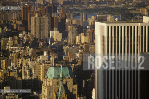 ( STATI UNITI DAMERICA - USA  ) NEW YORK CITY : LA CITTA VISTA DA UN GRATTACIELO   - © 1986 Graziano Arici/Rosebud2 / GEO