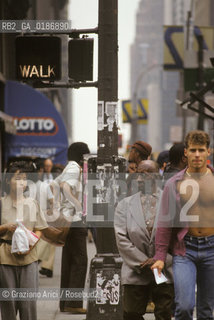 ( STATI UNITI DAMERICA - USA  ) NEW YORK CITY : LA QUINTA STRADA    - © 1986 Graziano Arici/Rosebud2 / GEO