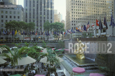 ( STATI UNITI DAMERICA - USA  ) NEW YORK CITY :IL ROCKEFELLER CENTER    - © 1986 Graziano Arici/Rosebud2 / GEO