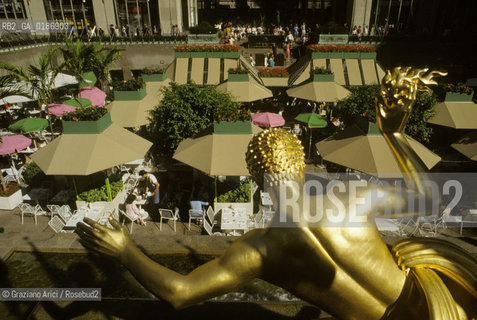 ( STATI UNITI DAMERICA - USA  ) NEW YORK CITY :IL ROCKEFELLER CENTER    - © 1986 Graziano Arici/Rosebud2 / GEO