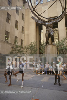 ( STATI UNITI DAMERICA - USA  ) NEW YORK CITY :IL ROCKEFELLER CENTER    - © 1986 Graziano Arici/Rosebud2 / GEO