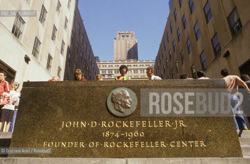 ( STATI UNITI DAMERICA - USA  ) NEW YORK CITY :IL ROCKEFELLER CENTER    - © 1986 Graziano Arici/Rosebud2 / GEO