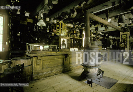 ( STATI UNITI DAMERICA - USA  ) NEW YORK CITY : MUSEUM OF THE STATEN ISLAND HISTORICAL SOCIETY    - © 1986 Graziano Arici/Rosebud2 / GEO / MUSEO / STUFA