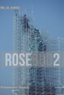 ( STATI UNITI DAMERICA - USA  ) NEW YORK CITY : STATUA DELLA LIBERTA    - © 1986 Graziano Arici/Rosebud2 / GEO / MUSEO / RESTAURO