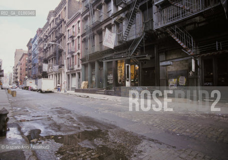 ( STATI UNITI DAMERICA - USA  ) NEW YORK CITY : UNA STRADA DI SOHO    - © 1986 Graziano Arici/Rosebud2 / GEO