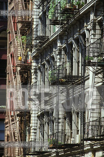 ( STATI UNITI DAMERICA - USA  ) NEW YORK CITY : UNA CASA DI SOHO    - © 1986 Graziano Arici/Rosebud2 / GEO