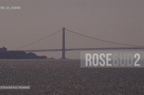 ( STATI UNITI DAMERICA - USA  ) NEW YORK CITY : IL PONTE DI VERAZZANO    - © 1986 Graziano Arici/Rosebud2 / GEO