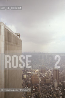 ( STATI UNITI DAMERICA - USA  ) NEW YORK CITY : LA CITTA VISTA DAL GRATTACIELO WORD TRADE CENTER  - © 1986 Graziano Arici/Rosebud2 / GEO