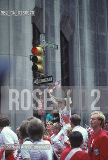 ( STATI UNITI DAMERICA - USA  ) NEW YORK CITY :  PARADE  SU BROADWAY PER FESTEGGIARE LE MEDAGLIE DORO DELLOLIMPIADE 1984 - © 1984 Graziano Arici/Rosebud2 / GEO