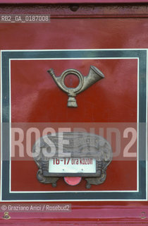 ( UNGHERIA  ) BUDAPEST : UNA CASSETTA DELLE POSTE  © 2000 Graziano Arici/Rosebud2 / GEO ROSSO