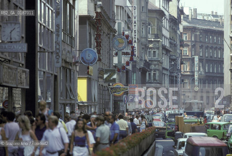 ( UNGHERIA  ) BUDAPEST : LA KOSSUTH ULICA  © 2000 Graziano Arici/Rosebud2 / GEO