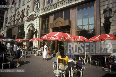 ( UNGHERIA  ) BUDAPEST : IL CADDE GERBEAUD IN PIAZZA VOROSMARTY  © 2000 Graziano Arici/Rosebud2 / GEO